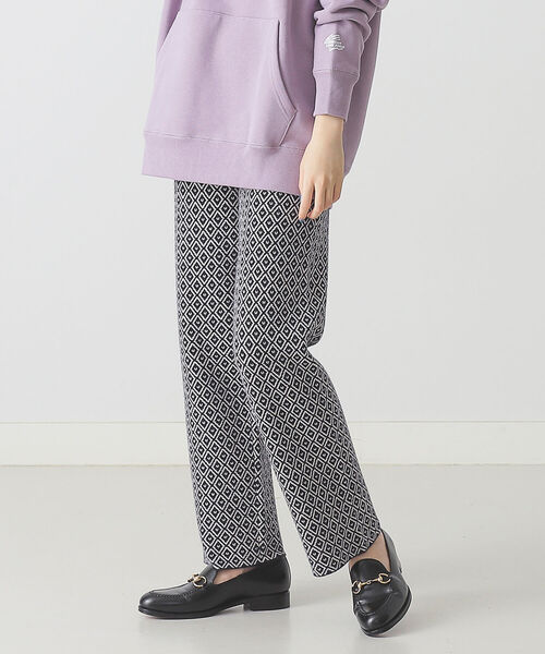 BEAMS LIGHTS（ビームスライツ）の「BEAMS LIGHTS / 9ゲージ ジャガード ニット パンツ（その他パンツ・レディース・ネイビー/ワイン・ONE SIZE）」の2枚目の写真