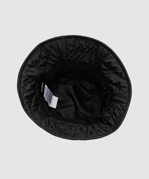 WE11DONE(ウェルダン)の「BLACK QUILTED BUCKET HAT(ハット・メンズ・ブラック・ONE SIZE)」の2枚目の写真