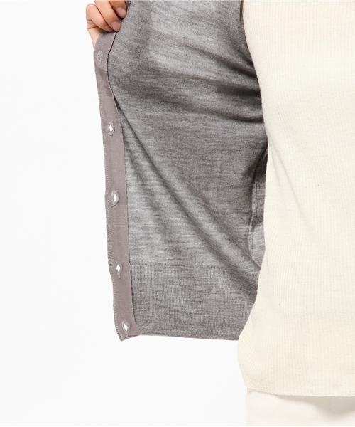 OUTLET(アウトレット)の「【Chez toi】ウォッシャブルウールCカーディガン(カーディガン/ボレロ・レディース・グレー/ネイビー・FREE)」の10枚目の写真