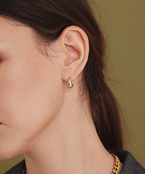 CENE(セネ)の「【CENE】セネ/ドロップフープピアス(ピアス(両耳用)・レディース・シルバー/ゴールド・FREE)」の4枚目の写真