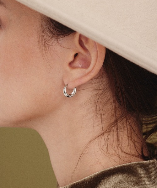 CENE(セネ)の「【CENE】セネ/ドロップフープピアス(ピアス(両耳用)・レディース・シルバー/ゴールド・FREE)」の8枚目の写真