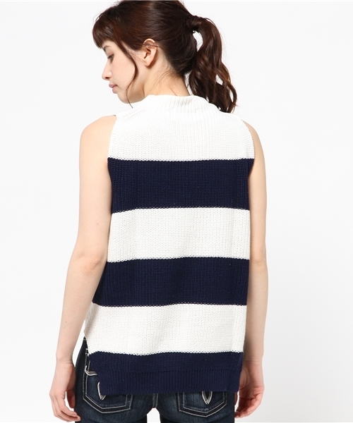 Ray BEAMS(レイビームス)の「Ray BEAMS / サイドスリット ボトルネック(ニット/セーター・レディース・オフホワイト/ネイビー/その他1・ONE SIZE)」の5枚目の写真