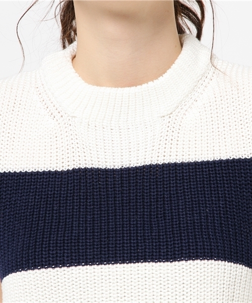 Ray BEAMS(レイビームス)の「Ray BEAMS / サイドスリット ボトルネック(ニット/セーター・レディース・オフホワイト/ネイビー/その他1・ONE SIZE)」の4枚目の写真
