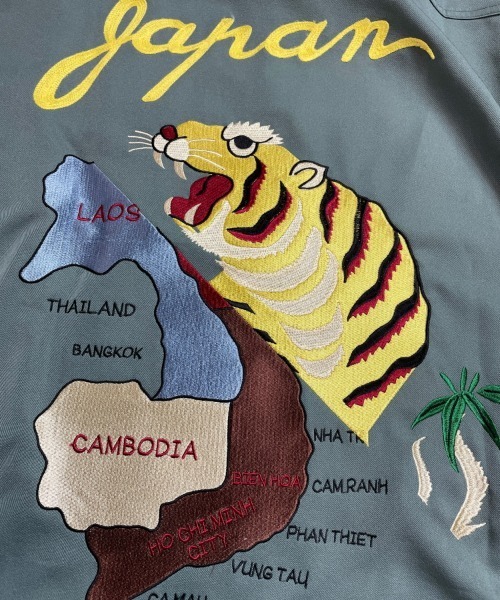 GALLIS ADDICTION(ガリスアディクション)の「GA SOUVENIR L/S SHIRT/スーベニア 長袖シャツ(シャツ/ブラウス・メンズ・ブラック/ライトグリーン/ライトベージュ・FREE)」の15枚目の写真