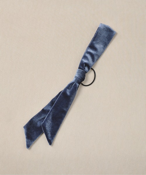 Monocoro toppi(モノコロトッピ)の「ベロアリボンヘアゴム(ヘアゴム・レディース・ブラック/ベージュ/ブラウン/カーキ/イエロー/チャコールグレー/ピンク/ブルー系その他3/アイボリー・フリー)」の16枚目の写真