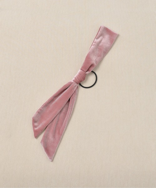 Monocoro toppi(モノコロトッピ)の「ベロアリボンヘアゴム(ヘアゴム・レディース・ブラック/ベージュ/ブラウン/カーキ/イエロー/チャコールグレー/ピンク/ブルー系その他3/アイボリー・フリー)」の15枚目の写真