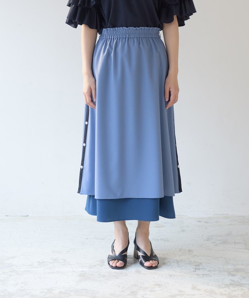 La SRIC（ラスリック）の「La SRIC / サイドボタンレイヤードSK（スカート・レディース・ブラック/カーキ/ライトブルー・38）」の6枚目の写真