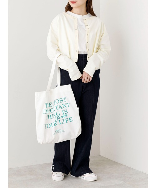 SLURR(スラ―)の「リングドットボタンショート丈プルオーバー(カーディガン/ボレロ・レディース・ベージュ/チャコールグレー/アイボリー・FREE)」の4枚目の写真