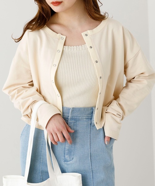 SLURR(スラ―)の「リングドットボタンショート丈プルオーバー(カーディガン/ボレロ・レディース・ベージュ/チャコールグレー/アイボリー・FREE)」の20枚目の写真