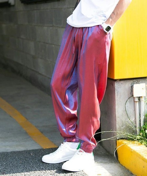 WARAIJOGO(ワライジョウゴ)の「【WARAIJOGO】光沢ルーズハーレムパンツ(NEZ)(その他パンツ・レディース・パープル/レッド/ブルー/ブラック×ゴールド・LARGE/X-LARGE)」の10枚目の写真