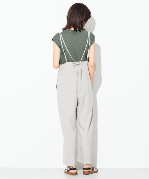 ANY(エニィ)の「【抗菌・防臭】プレミアムベーシックノースリーブ Tシャツ(Tシャツ/カットソー・レディース・ブラック系/カーキ系/アイボリー系/ベージュ系/レッド系/グリーン系/ライトイエロー系/ダークブラウン系・2/3)」の9枚目の写真