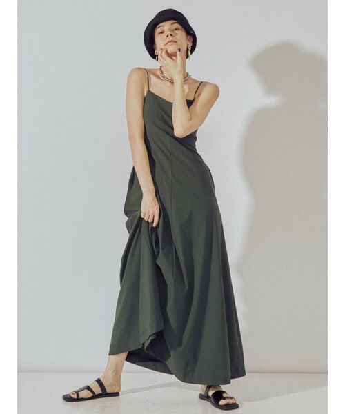 UN3D.（アンスリード）の「パッドインベーシックフレアキャミワンピース（ワンピース・レディース・カーキ/パープル/ブラック・38/36）」の3枚目の写真