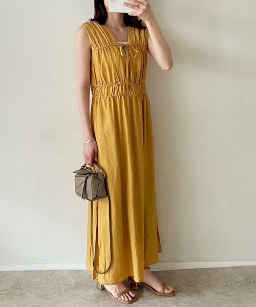 STYLEDOOR(スタイルドア)の「ギャザーロングワンピース(ワンピース・レディース・ブラック/イエロー/オレンジ・FREE)」の14枚目の写真