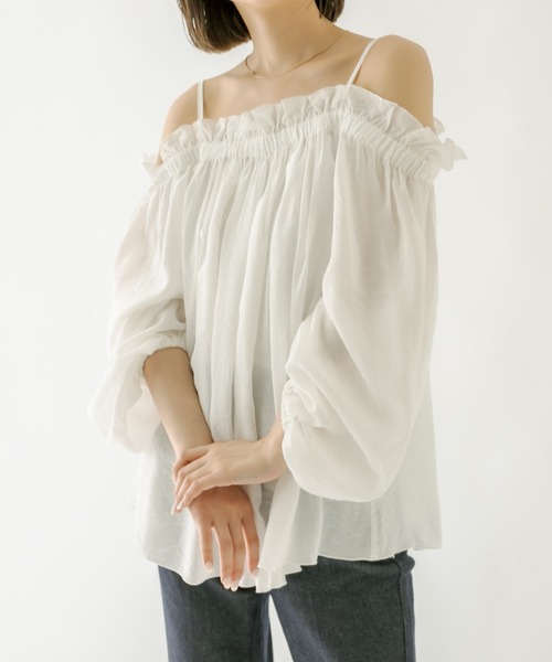 mystic(ミスティック)の「オフショルフリルブラウス(シャツ/ブラウス・レディース・ブラック/オフホワイト/ブルー・FREE)」の10枚目の写真