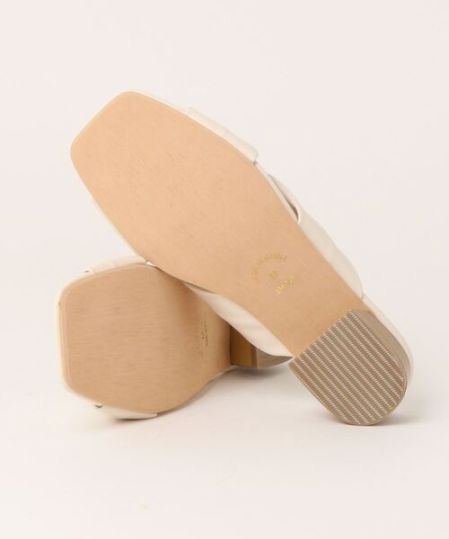 earth music&ecology（アースミュージックアンドエコロジー）の「ツイストミュールサンダル【earth　music＆ecology】（サンダル・レディース・アイボリー/ブラック/マスタード/グリーン・LARGE/MEDIUM/X-LARGE/SMALL）」の17枚目の写真