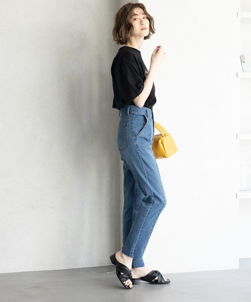 earth music&ecology（アースミュージックアンドエコロジー）の「ツイストミュールサンダル【earth　music＆ecology】（サンダル・レディース・アイボリー/ブラック/マスタード/グリーン・LARGE/MEDIUM/X-LARGE/SMALL）」の22枚目の写真