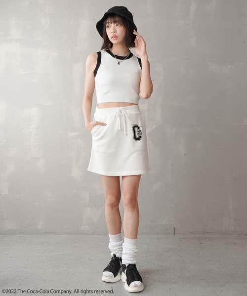 Coca Cola（コカコーラ）の「【Coca-Cola/コカ・コーラ】スウェットミニスカート（スカート・レディース・ホワイト/ブラック/レッド/サックスブルー・ONESIZE）」の12枚目の写真
