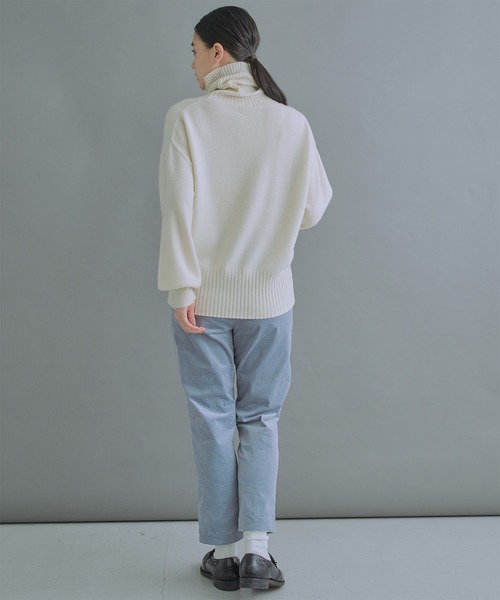 kha:ki(カーキ)の「「KHA:KI / カーキ」1-TUCK CORD TROUSERS(その他パンツ・レディース・ベージュ/ブルー/アイボリー・1/2)」の17枚目の写真