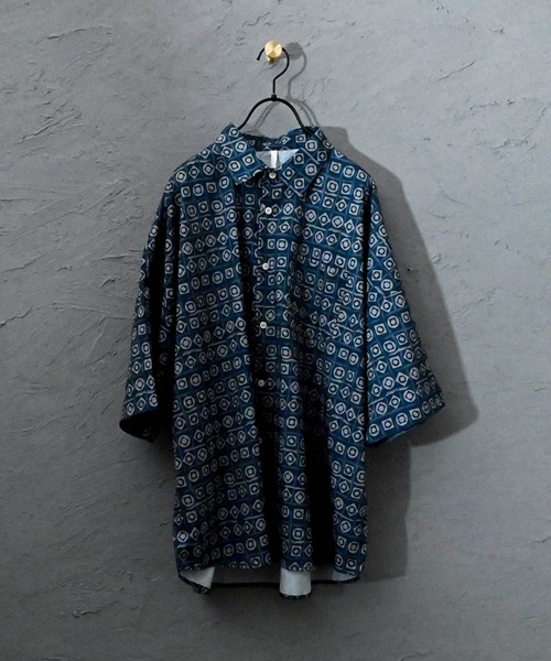 Ritzy（リッツィー）の「ポリ総柄プリント ドロップショルダーSSシャツ（シャツ/ブラウス・メンズ・ホワイト/ブラック/ベージュ/ブラウン/サックスブルー/イエロー/グリーン/ブラック系その他/ベージュ系その他/ブルー系その他・LARGE/MEDIUM/X-LARGE）」の9枚目の写真