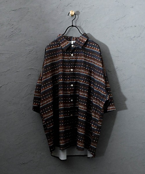 Ritzy（リッツィー）の「ポリ総柄プリント ドロップショルダーSSシャツ（シャツ/ブラウス・メンズ・ホワイト/ブラック/ベージュ/ブラウン/サックスブルー/イエロー/グリーン/ブラック系その他/ベージュ系その他/ブルー系その他・LARGE/MEDIUM/X-LARGE）」の21枚目の写真