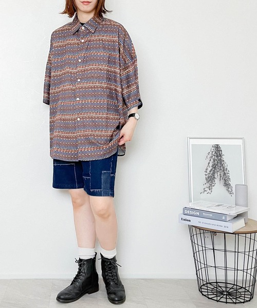 Ritzy（リッツィー）の「ポリ総柄プリント ドロップショルダーSSシャツ（シャツ/ブラウス・メンズ・ホワイト/ブラック/ベージュ/ブラウン/サックスブルー/イエロー/グリーン/ブラック系その他/ベージュ系その他/ブルー系その他・LARGE/MEDIUM/X-LARGE）」の18枚目の写真