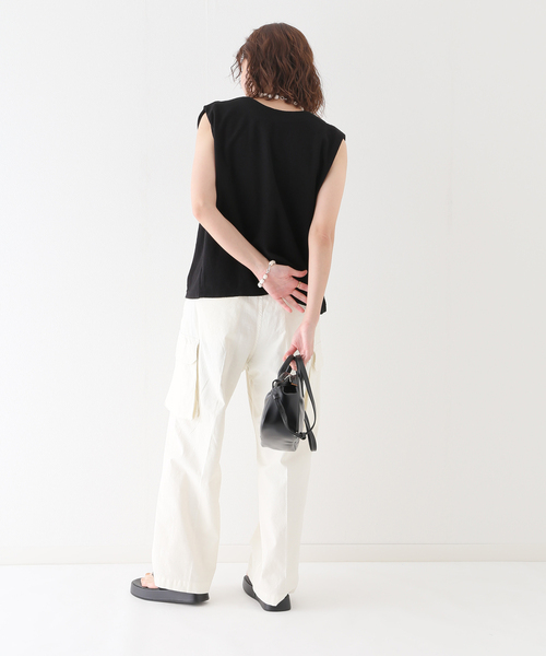 JOURNAL STANDARD relume(ジャーナルスタンダード レリューム)の「2WAYナシジノースリーブ(Tシャツ/カットソー・レディース・グリーン/ブラック・FREE)」の10枚目の写真