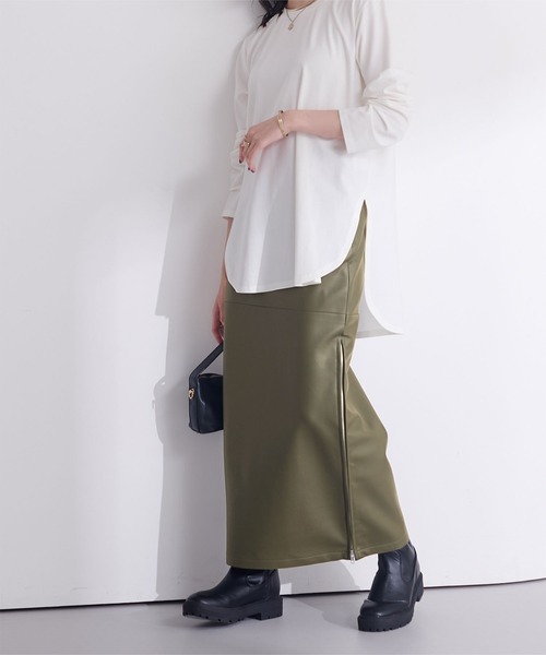 UR'S(ユアーズ)の「サイドスリットファスナーレザースカート(スカート・レディース・カーキ/ブラック/ベージュ・S/L/M)」の3枚目の写真