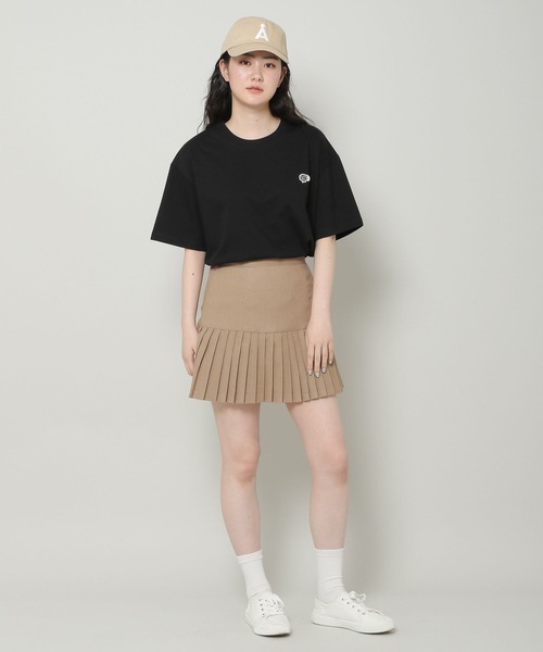 ALAND（エーランド）の「【UNISEX】ALAND／NEW FISH ワッペンT