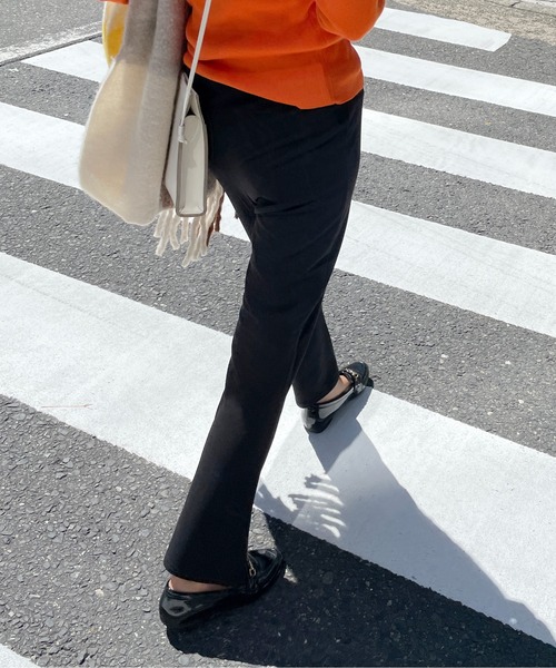 Meli rich（メリーリッチ）の「軽やかな穿き心地。ストレッチセンタータックパンツ（スラックス・レディース・グレイッシュベージュ/イエロー/ダークグリーン/モカ/ブラック・MEDIUM/SMALL）」の7枚目の写真