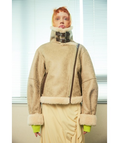 SLY（スライ）の「EDGE PUFF TOPS エッジ パフ トップス ニット（ニット/セーター・レディース・ダークベージュ/ブラック/アイボリー/ライトグリーン・FREE）」の5枚目の写真