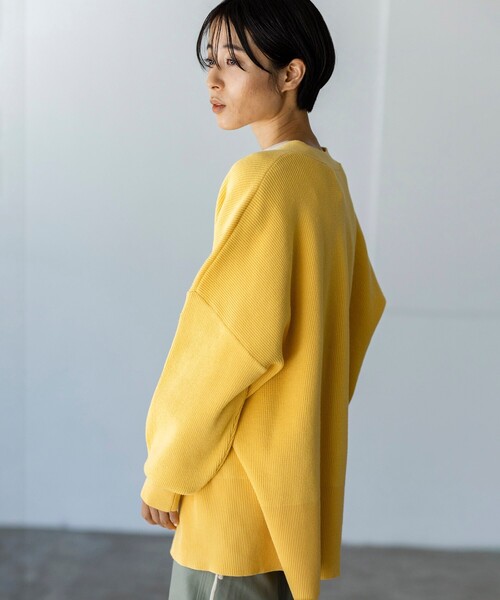 THE SHOP TK （ザ ショップ ティーケー ）の「◆ボリューム袖ミドル丈カーディガン（カーディガン/ボレロ・レディース・ブラック/イエロー/ライトベージュ/ピンク系・11/12/13）」の15枚目の写真