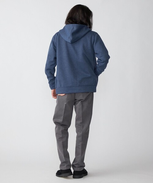 SHIPS（シップス）の「*SHIPS: スタイリッシュ ロゴ ワッペン バルキー ポンチ ジップ パーカー（パーカー・メンズ・ベージュ/ネイビー/グレー/ブルー・SMALL/MEDIUM/LARGE/X-LARGE/XX-LARGE）」の6枚目の写真