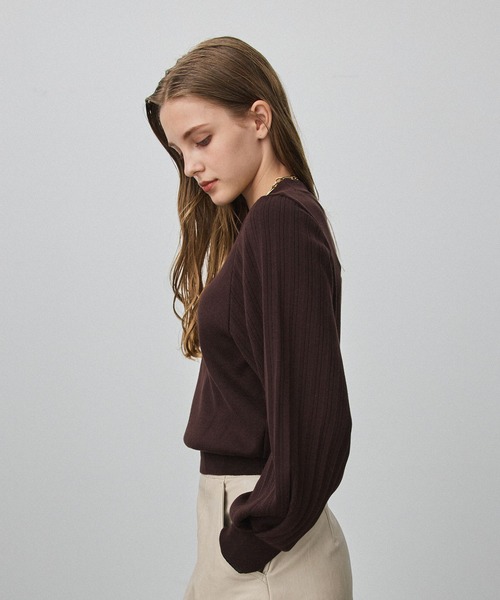 PUBLIC TOKYO（パブリックトウキョウ）の「3シーズンプリーツボリュームスリーブニット/ウォッシャブル（ニット/セーター・レディース・アイボリー/マスタード/バーガンディー・FREE）」の21枚目の写真