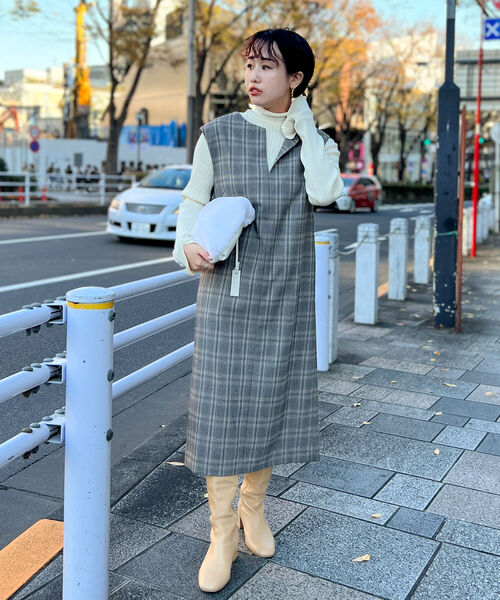 NOLLEY’S(ノーリーズ)の「ピーチジャンパーワンピース(ワンピース・レディース・ブラウン系その他/オフホワイト/グレー系その他/ブラック・38)」の5枚目の写真