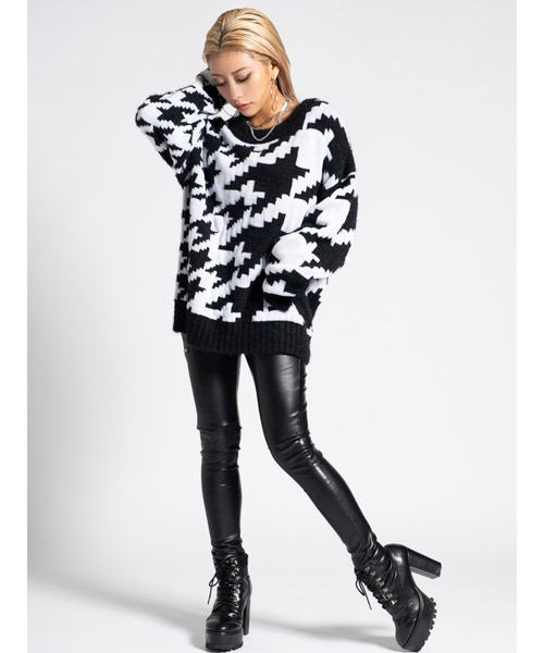 EGOIST(エゴイスト)の「変形千鳥ニットトップス(ニット/セーター・レディース・ベージュ/ブラック・FREE)」の3枚目の写真