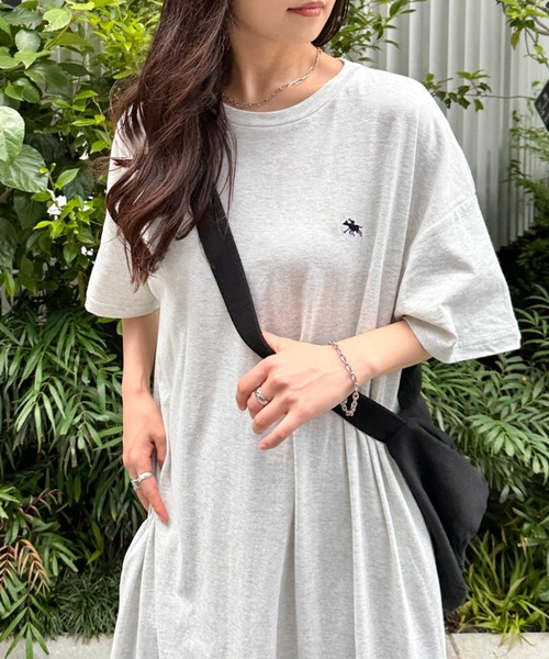 POLOCHAMPS(ポロチャンプス)の「【POLOCHAMPS/ポロチャンプス】別注 ワンポイント刺繍 半袖ロング丈 マタニティ Tワンピース(ワンピース・レディース・ブラック/ライトグレー/ベージュ・FREE)」の6枚目の写真