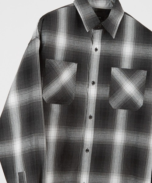 improves（インプローブス）の「サステナブル オンブレ チェック 長袖シャツ（シャツ/ブラウス・メンズ・ホワイト/ブルー/ブラウン/チャコール・MEDIUM/LARGE）」の2枚目の写真