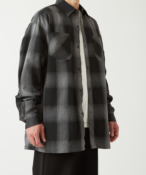 improves（インプローブス）の「サステナブル オンブレ チェック 長袖シャツ（シャツ/ブラウス・メンズ・ホワイト/ブルー/ブラウン/チャコール・MEDIUM/LARGE）」の10枚目の写真