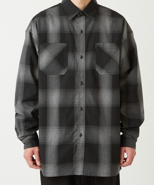 improves（インプローブス）の「サステナブル オンブレ チェック 長袖シャツ（シャツ/ブラウス・メンズ・ホワイト/ブルー/ブラウン/チャコール・MEDIUM/LARGE）」の6枚目の写真