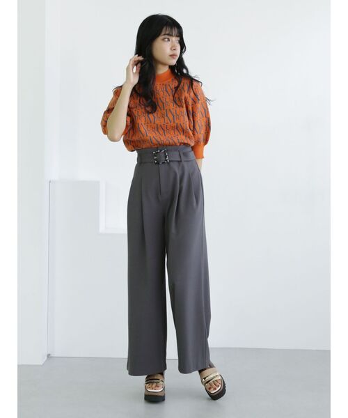 MURUA（ムルーア）の「ハイウエストタックワイドパンツ（スラックス・レディース・イエロー/ブルー/グレー/アイボリー・2/1）」の10枚目の写真