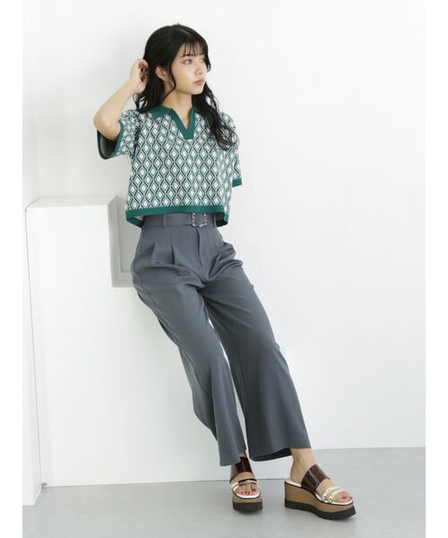 MURUA（ムルーア）の「ハイウエストタックワイドパンツ（スラックス・レディース・イエロー/ブルー/グレー/アイボリー・2/1）」の19枚目の写真