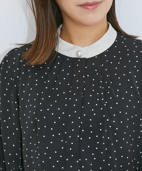 vis-`a-vis（ビサビ）の「【WEB限定】パール釦付きドット＆無地バイカラータックブラウス（シャツ/ブラウス・レディース・ホワイト系その他5/ブラック系その他/サックスブルー/ピンク・FREE）」の11枚目の写真