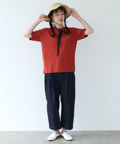 yuni（ユニ　）の「●18/-スーピマキュプラ天竺　Tシャツ（Tシャツ/カットソー・レディース・ブラウン/ホワイト/ブラック/アイボリー・FREE）」の5枚目の写真