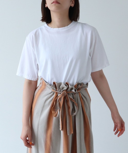 yuni（ユニ　）の「●18/-スーピマキュプラ天竺　Tシャツ（Tシャツ/カットソー・レディース・ブラウン/ホワイト/ブラック/アイボリー・FREE）」の20枚目の写真