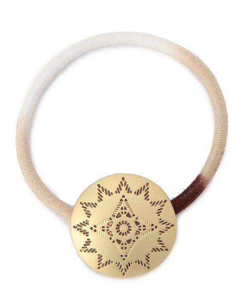BEAUTY&YOUTH UNITED ARROWS（ビューティーアンドユースユナイテッドアローズ）の「BYSF magnet マットコンチョ ヘアゴム（ヘアゴム・レディース・ゴールド/シルバー・フリー）」の2枚目の写真