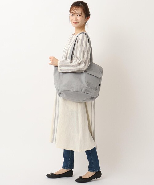 one'sterrace(ワンズテラス)の「【A4可】ROOTOTE ルートート ミディアム リサイクルコットンB(トートバッグ・レディース・オフホワイト/ブラック/グレー系・99)」の11枚目の写真