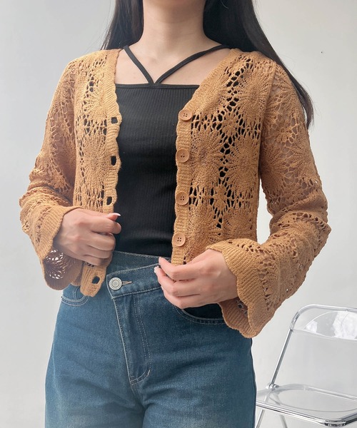 AS KNOW AS plus（アズノゥアズプラス）の「○おはなクロシェ かぎ針編みカーディガン（カーディガン/ボレロ・レディース・オフホワイト/ブルー/ブラック/グリーン/オレンジ/ピンク/ミント/ライム/ブラウン/グレイッシュブルー/チャコール/キャメル・FREE）」の10枚目の写真