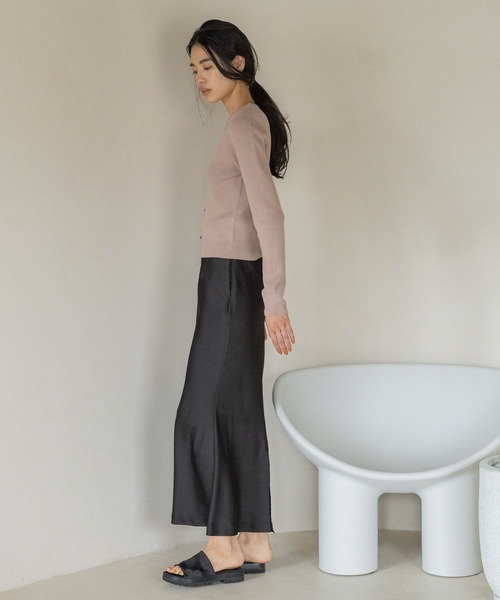 eL（エル）の「【eL】12G LinenBrend Short Cardigan/195704（カーディガン/ボレロ・レディース・ライトブルー/ブラック/オフホワイト/ライトピンク・FREE）」の6枚目の写真