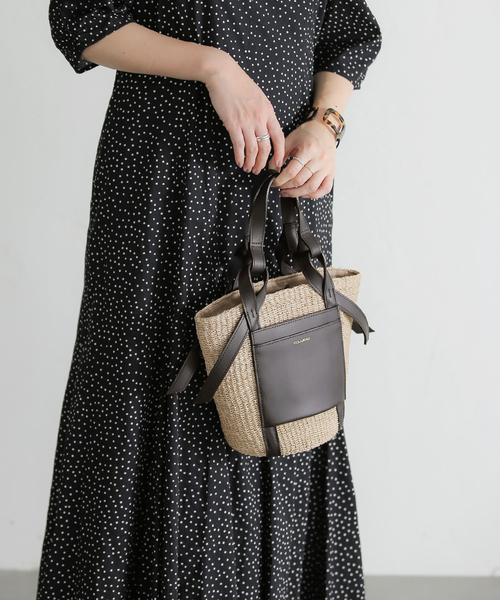 La TOTALITE（ラトータリテ）の「【VIOLAd’ORO/ヴィオラドーロ】abaca*leather combi Bag（ハンドバッグ・レディース・ブラック/キャメル・FREE）」の5枚目の写真