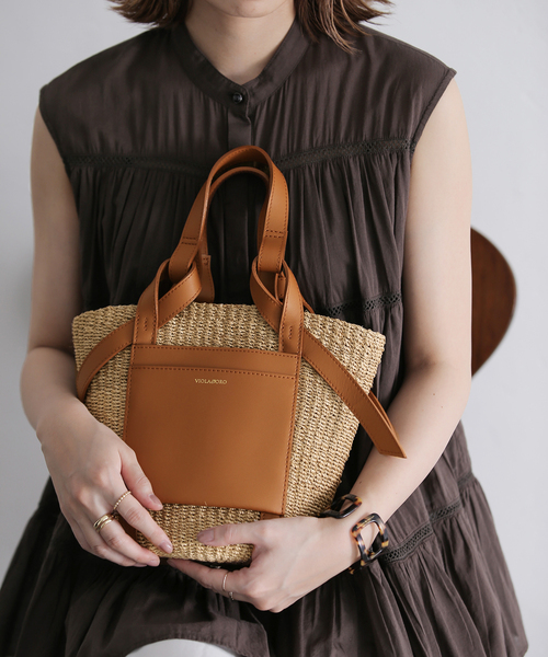 La TOTALITE（ラトータリテ）の「【VIOLAd’ORO/ヴィオラドーロ】abaca*leather combi Bag（ハンドバッグ・レディース・ブラック/キャメル・FREE）」の9枚目の写真